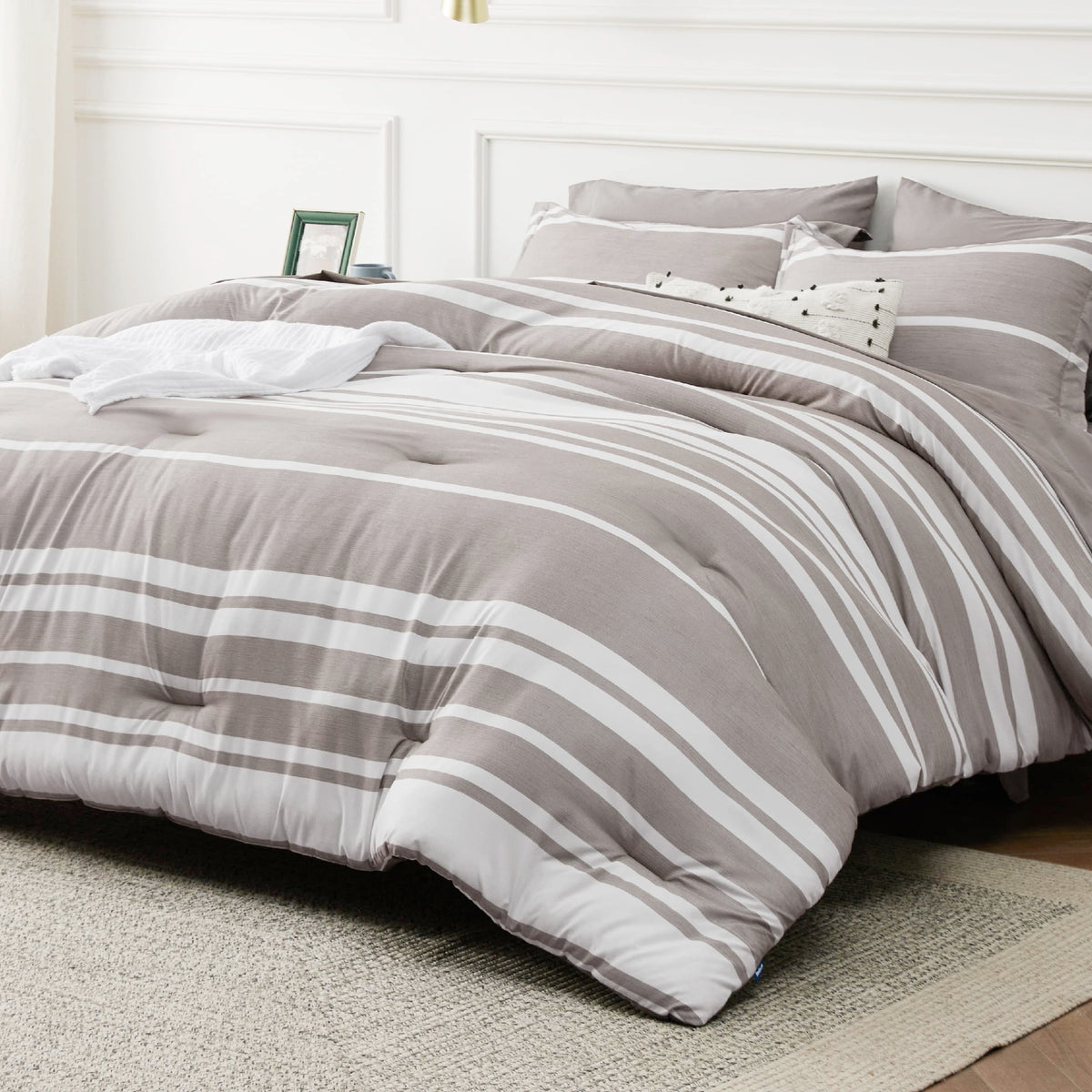 Bedsure Queen Comforter Set, Blue Striped Bedding Set, 7 Piece