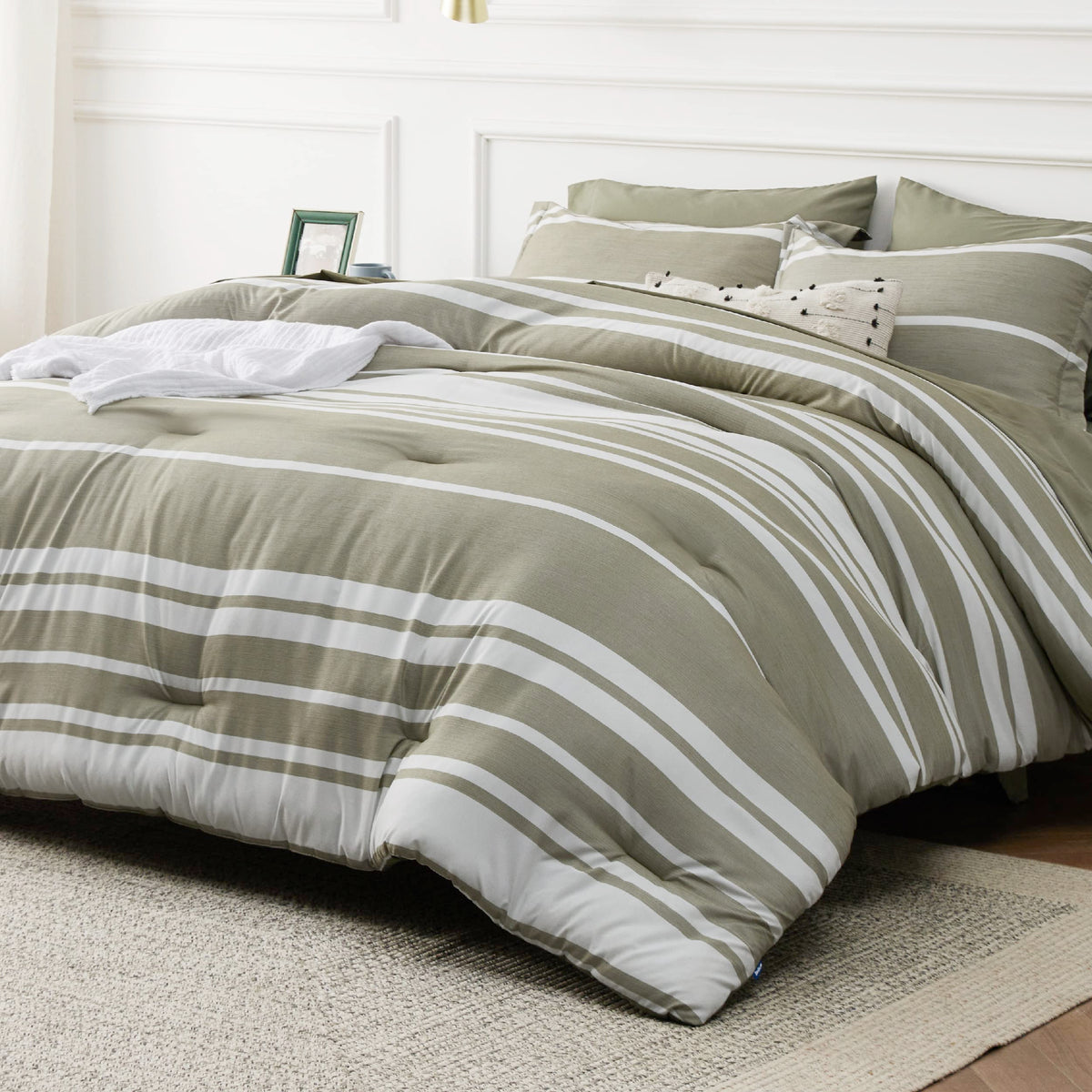 Bedsure Queen Comforter Set, Blue Striped Bedding Set, 7 Piece