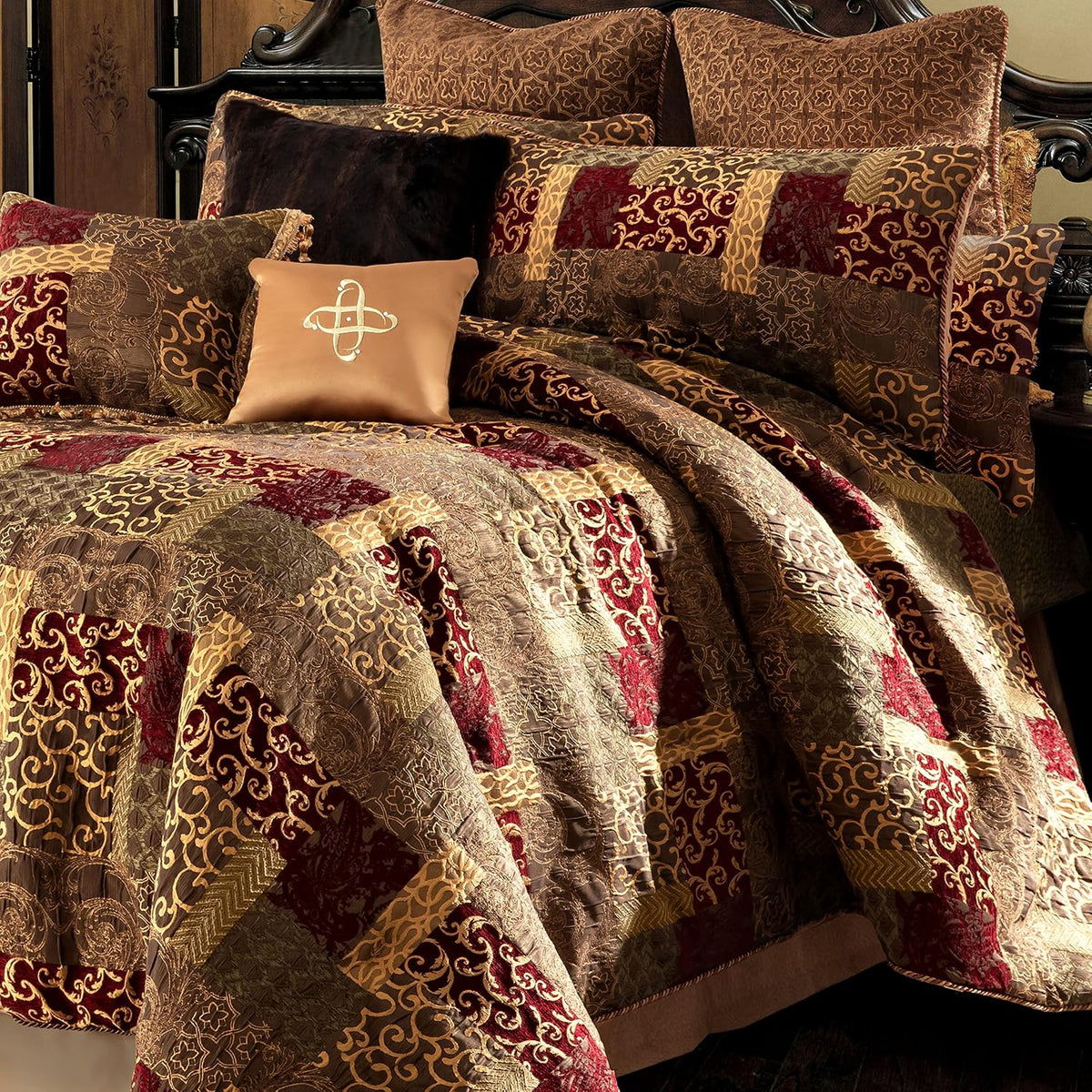 Loom and Mill 9-Piece Traditional Patchwork King Comforter Set, Red Gold